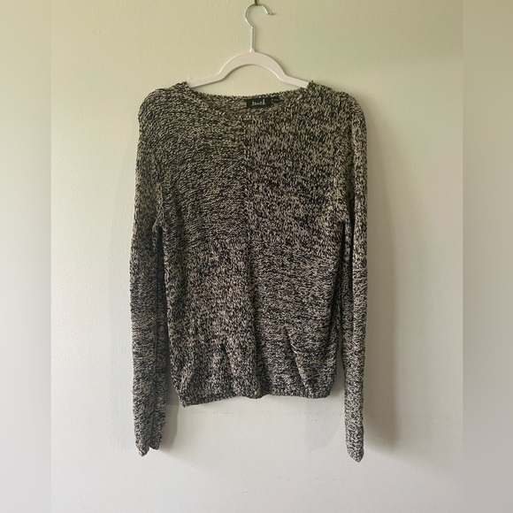 Classic Elegance: Black and Grey Knit Sweater by Touch (Size:  Medium) - Picture 4 of 4
